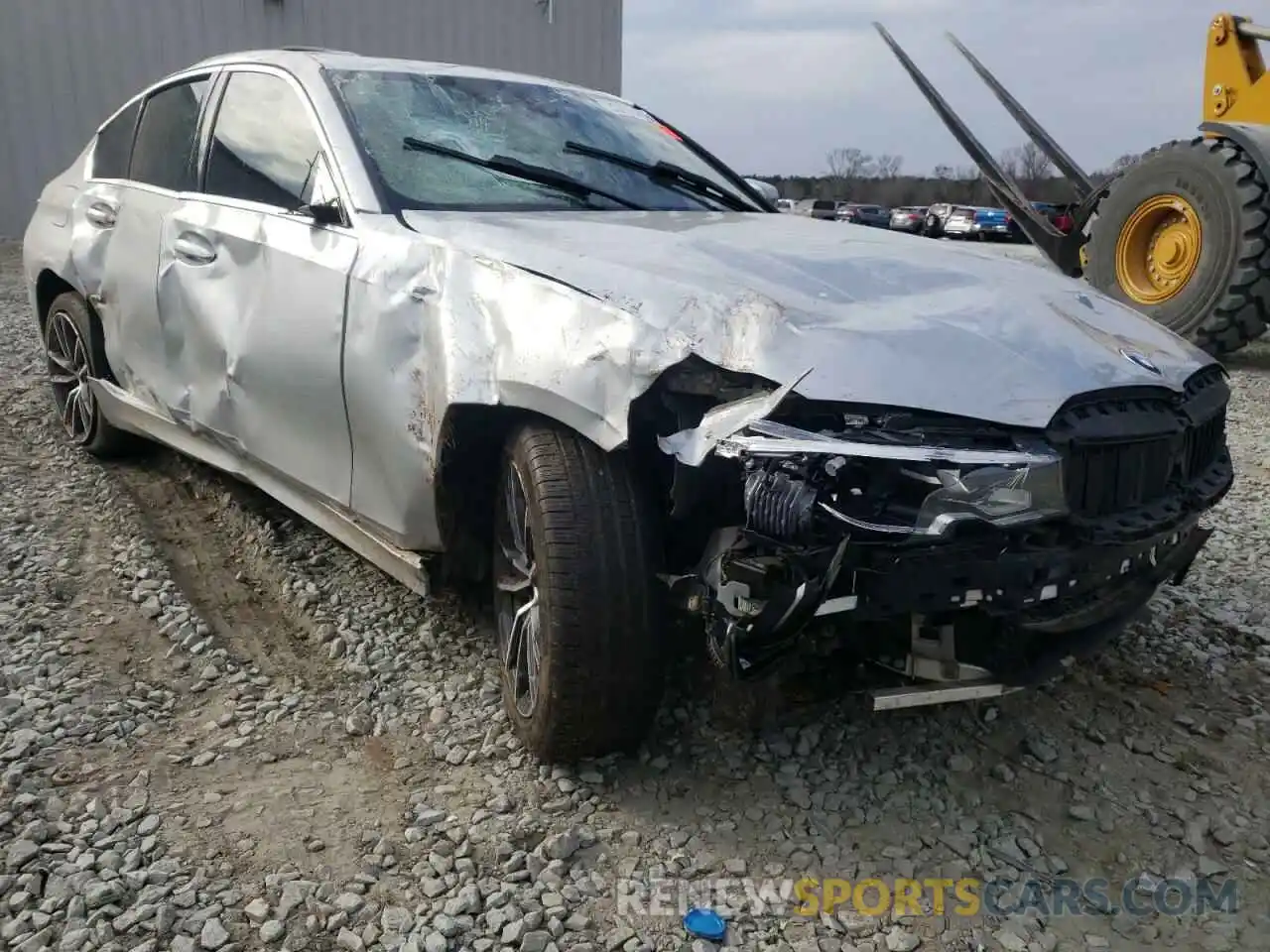 1 Photograph of a damaged car WBA5R1C52KFH05360 BMW 3 SERIES 2019