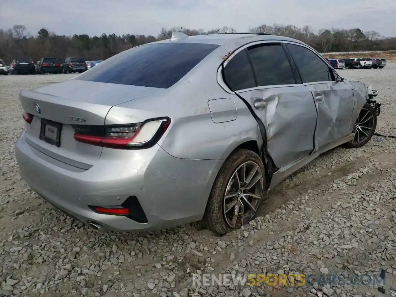 4 Photograph of a damaged car WBA5R1C52KFH05360 BMW 3 SERIES 2019