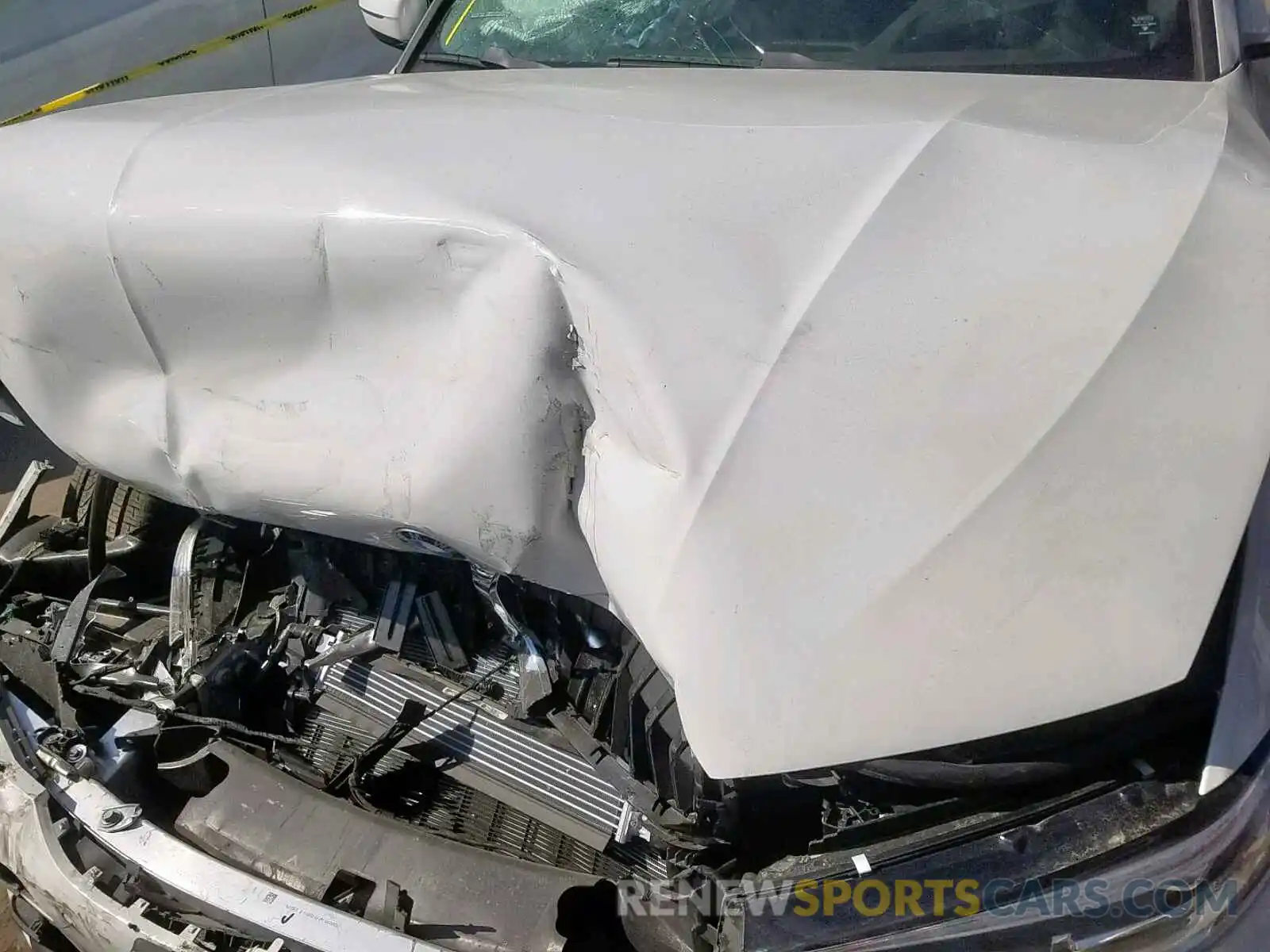 7 Photograph of a damaged car WBA5R1C53KAK09574 BMW 3 SERIES 2019