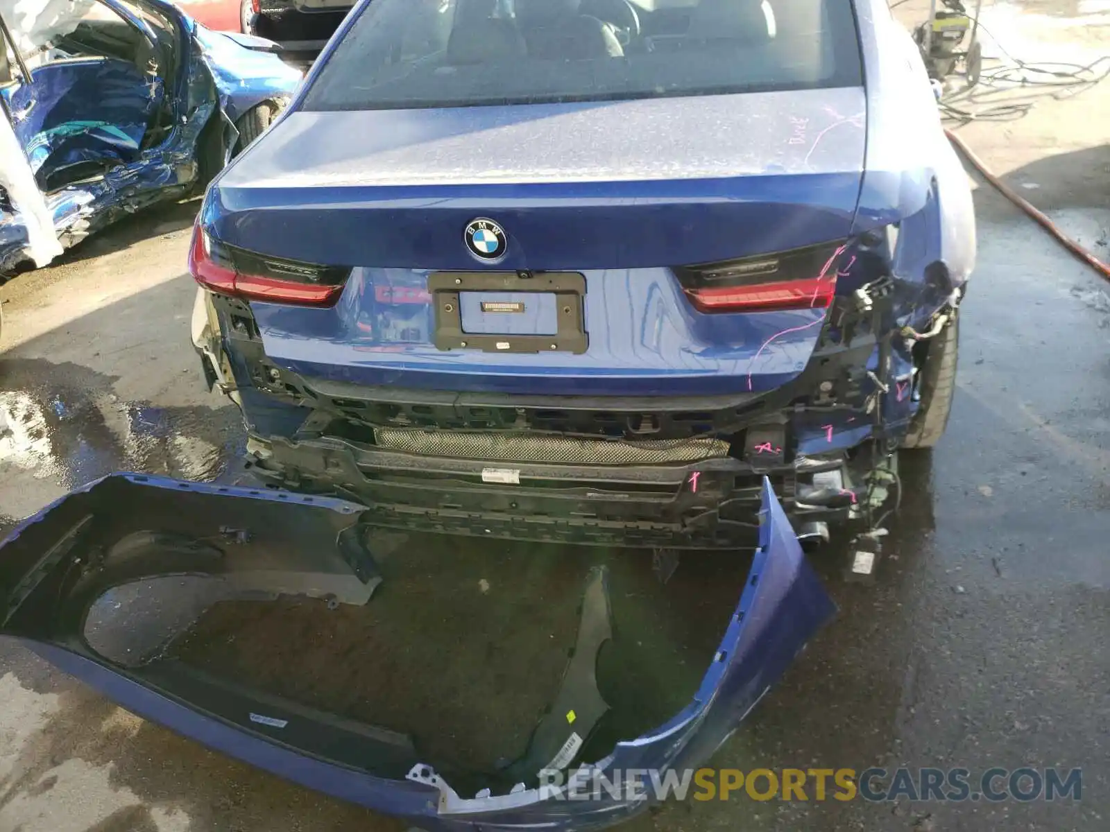 9 Фотография поврежденного автомобиля WBA5R1C53KAK10076 BMW 3 SERIES 2019