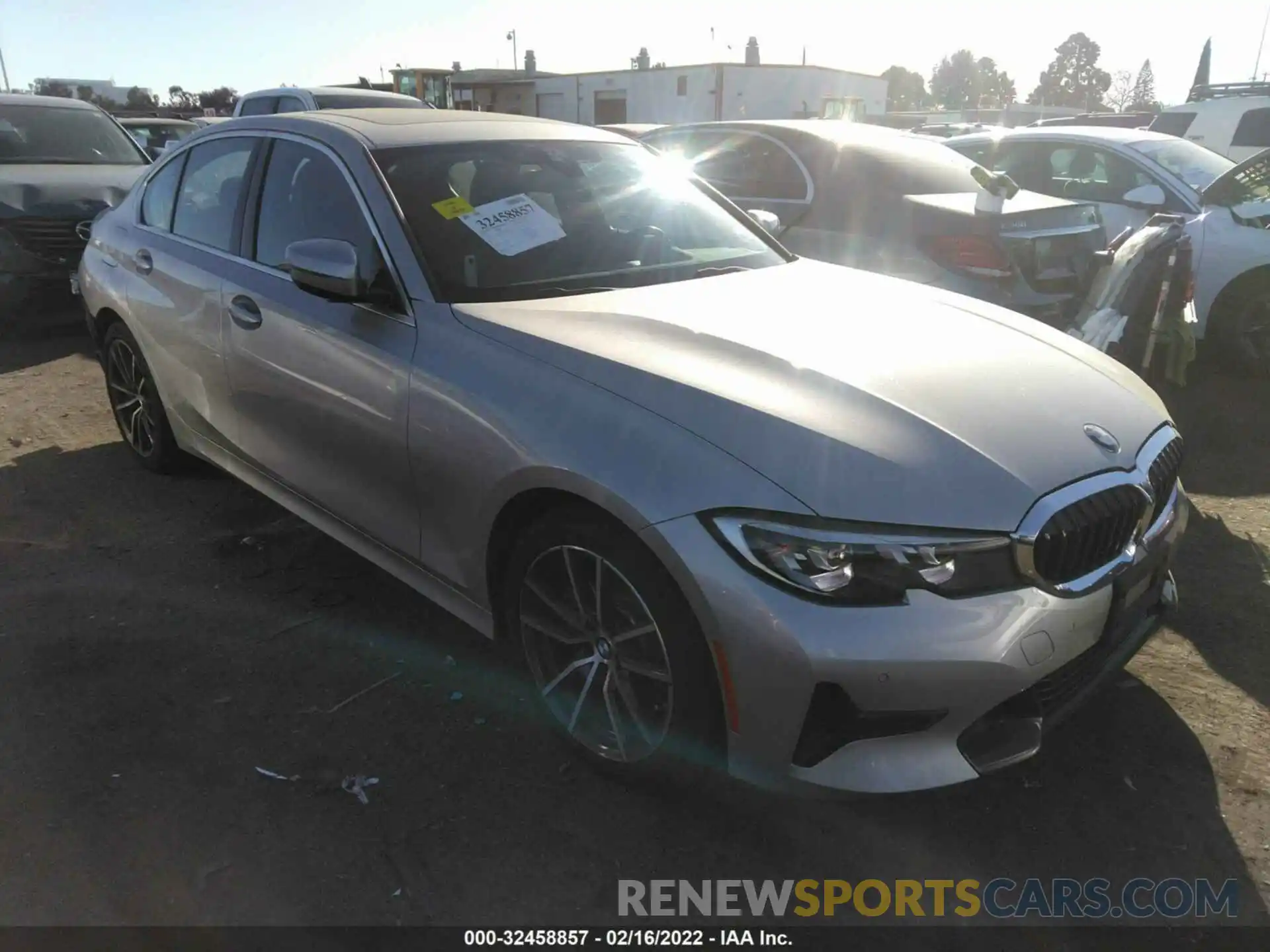 1 Photograph of a damaged car WBA5R1C53KAK10661 BMW 3 SERIES 2019