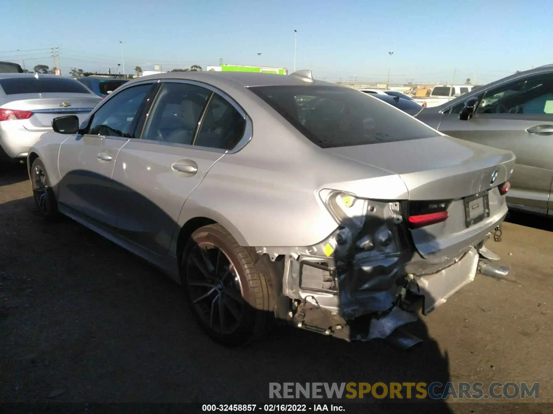 3 Photograph of a damaged car WBA5R1C53KAK10661 BMW 3 SERIES 2019