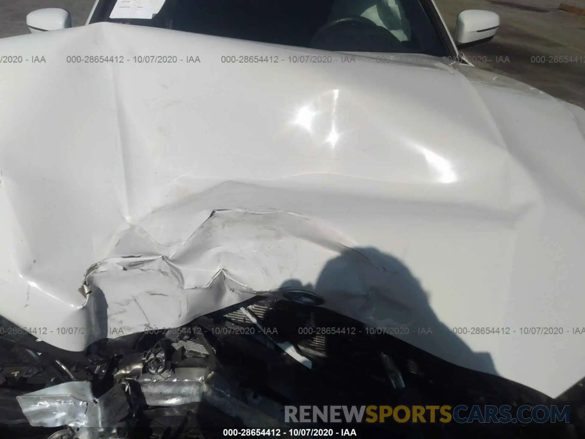 10 Photograph of a damaged car WBA5R1C53KAK11180 BMW 3 SERIES 2019