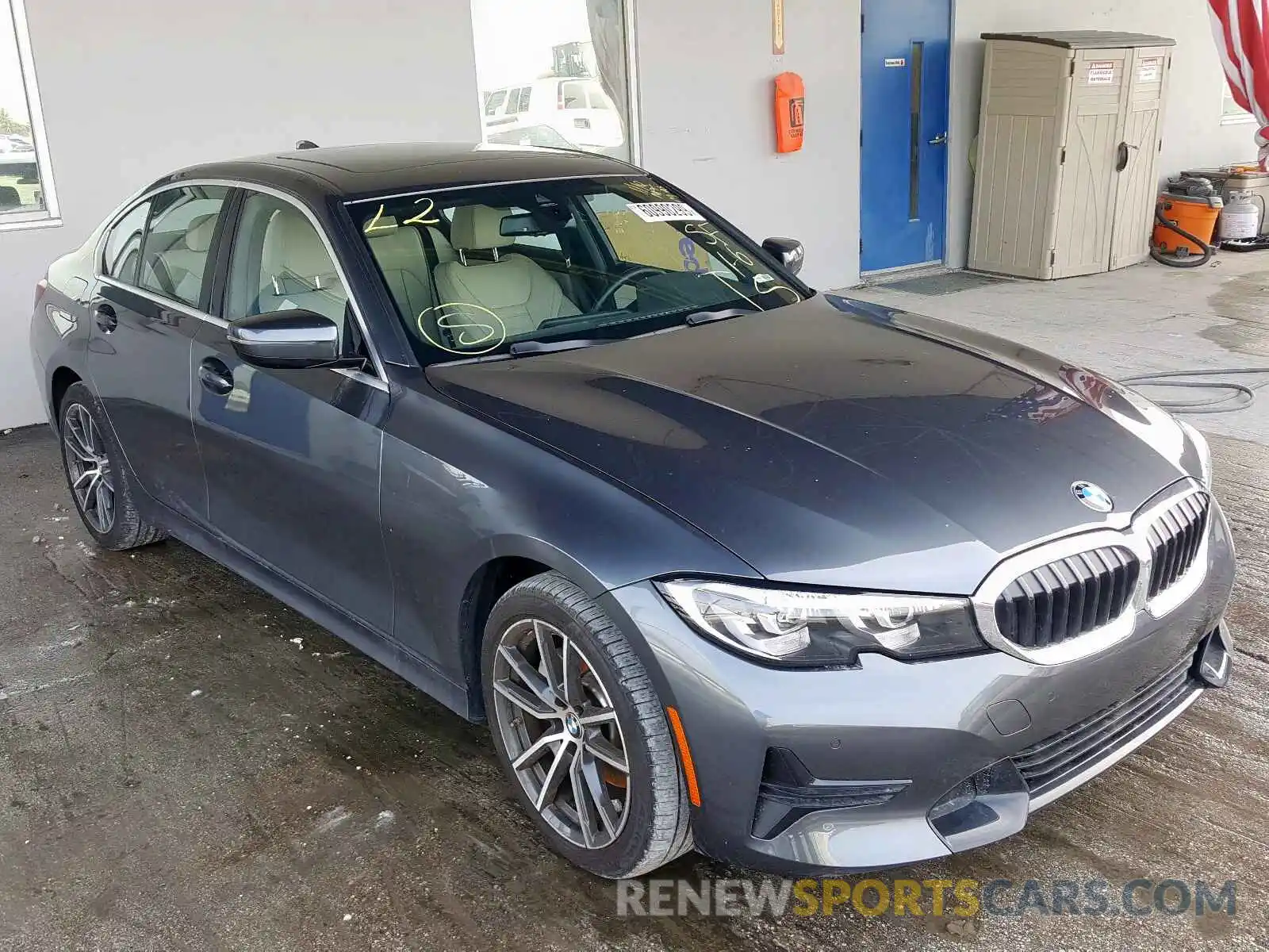 1 Photograph of a damaged car WBA5R1C53KAK11194 BMW 3 SERIES 2019