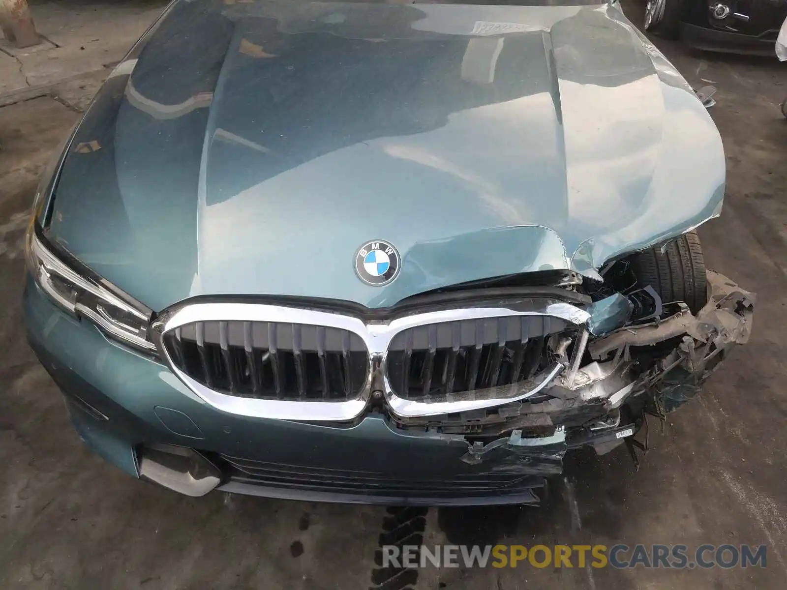 7 Фотография поврежденного автомобиля WBA5R1C53KAK12085 BMW 3 SERIES 2019