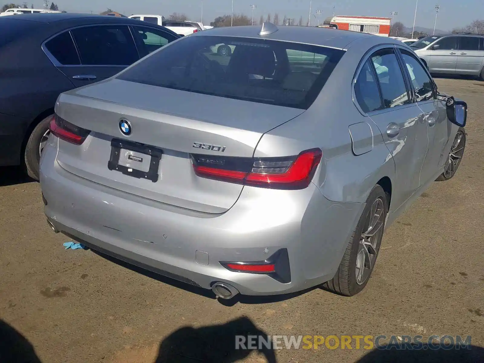 4 Photograph of a damaged car WBA5R1C54KAJ98648 BMW 3 SERIES 2019