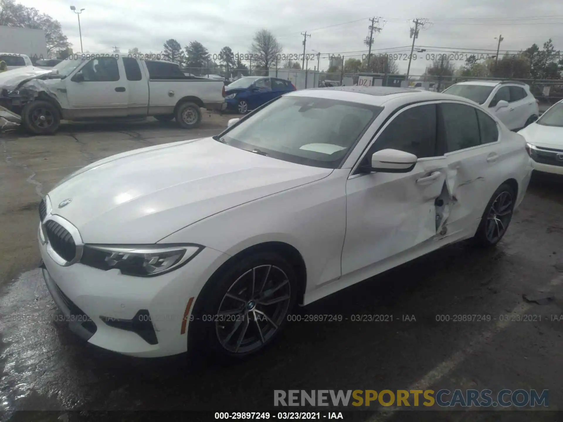 2 Фотография поврежденного автомобиля WBA5R1C54KFH14366 BMW 3 SERIES 2019