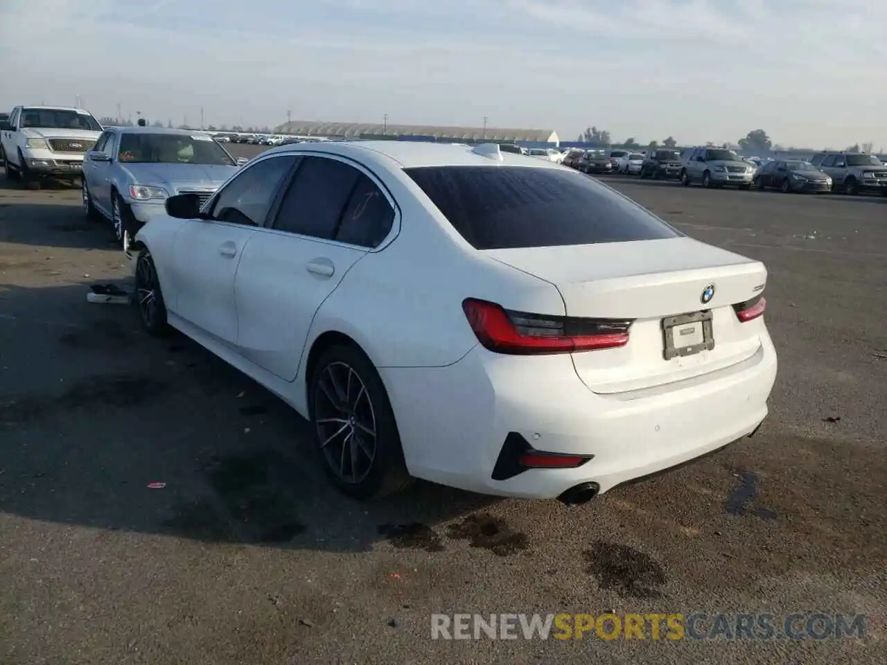 3 Photograph of a damaged car WBA5R1C54KFH28722 BMW 3 SERIES 2019