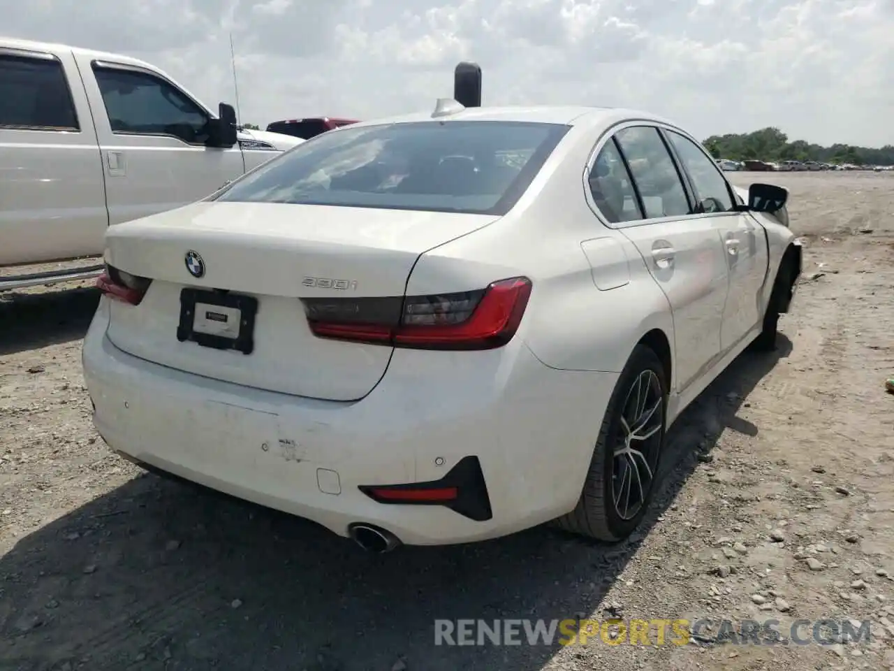 4 Photograph of a damaged car WBA5R1C55KAE82163 BMW 3 SERIES 2019