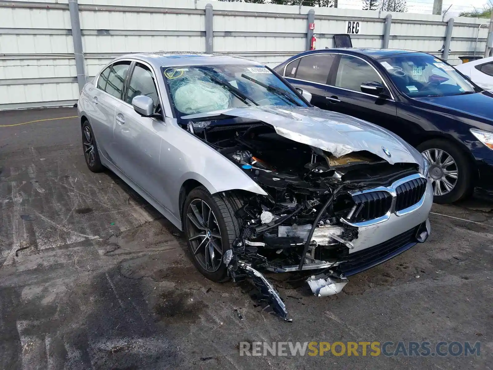1 Photograph of a damaged car WBA5R1C55KAK07289 BMW 3 SERIES 2019