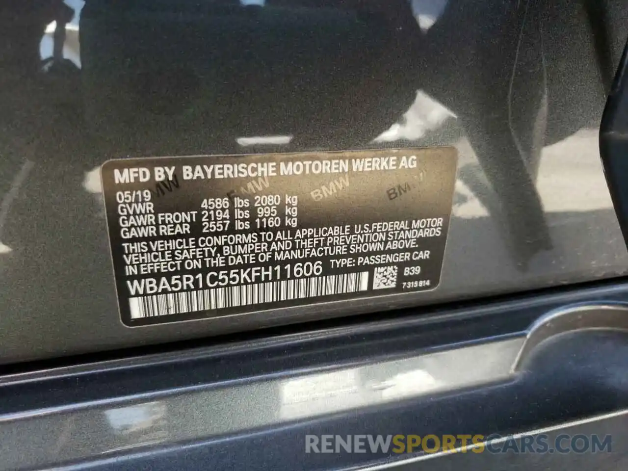 10 Photograph of a damaged car WBA5R1C55KFH11606 BMW 3 SERIES 2019