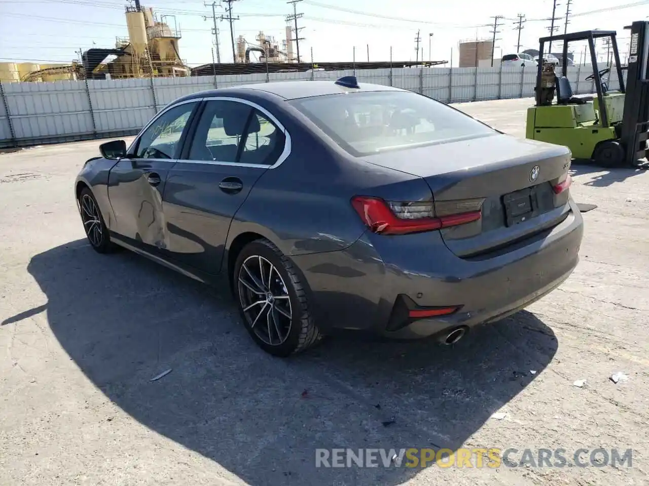 3 Фотография поврежденного автомобиля WBA5R1C55KFH11606 BMW 3 SERIES 2019