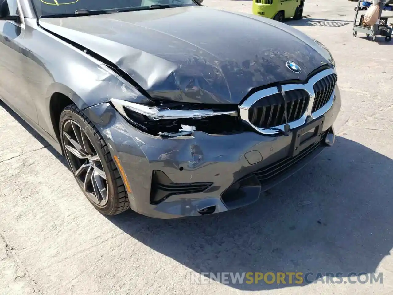 9 Photograph of a damaged car WBA5R1C55KFH11606 BMW 3 SERIES 2019