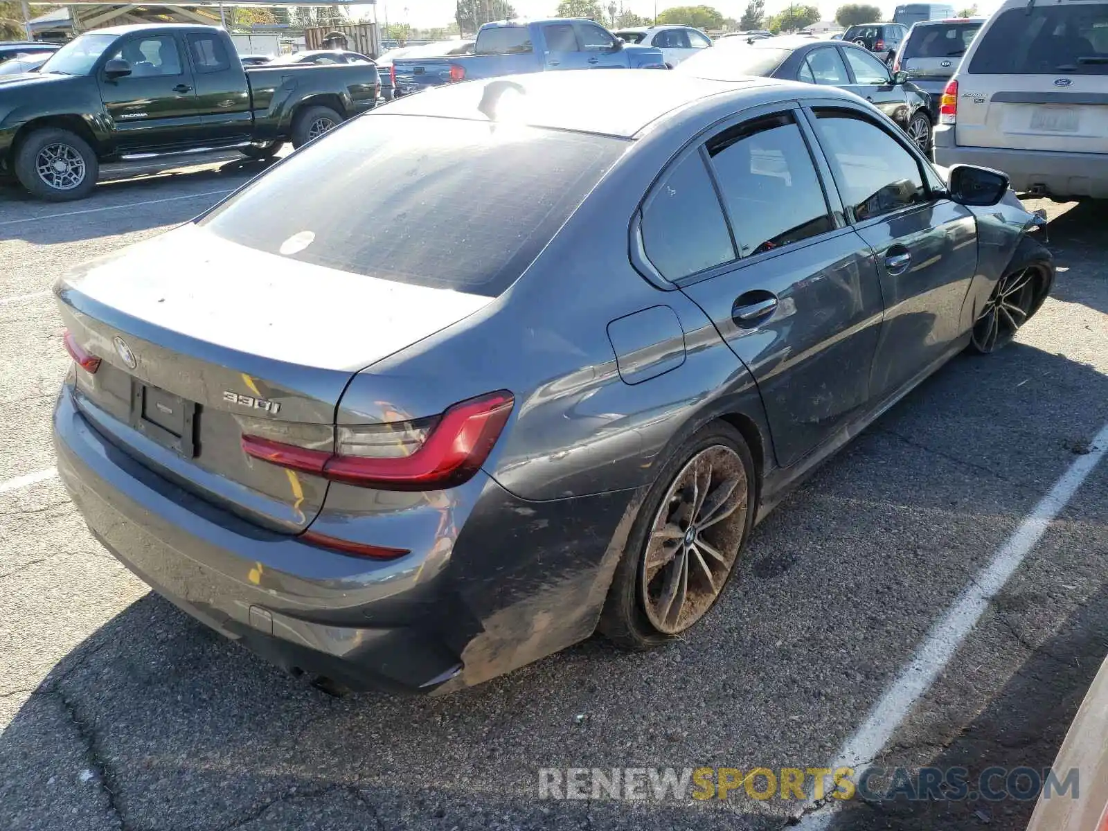 4 Photograph of a damaged car WBA5R1C55KFH17454 BMW 3 SERIES 2019