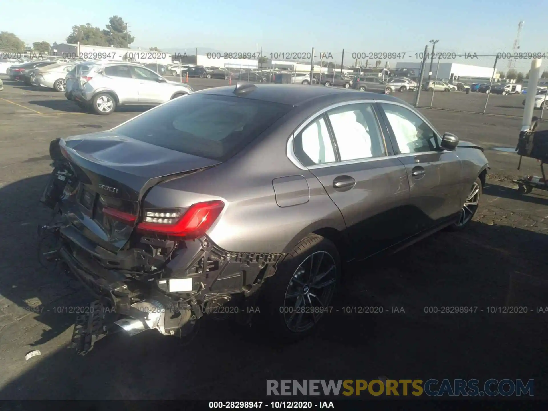4 Photograph of a damaged car WBA5R1C56KAJ99963 BMW 3 SERIES 2019