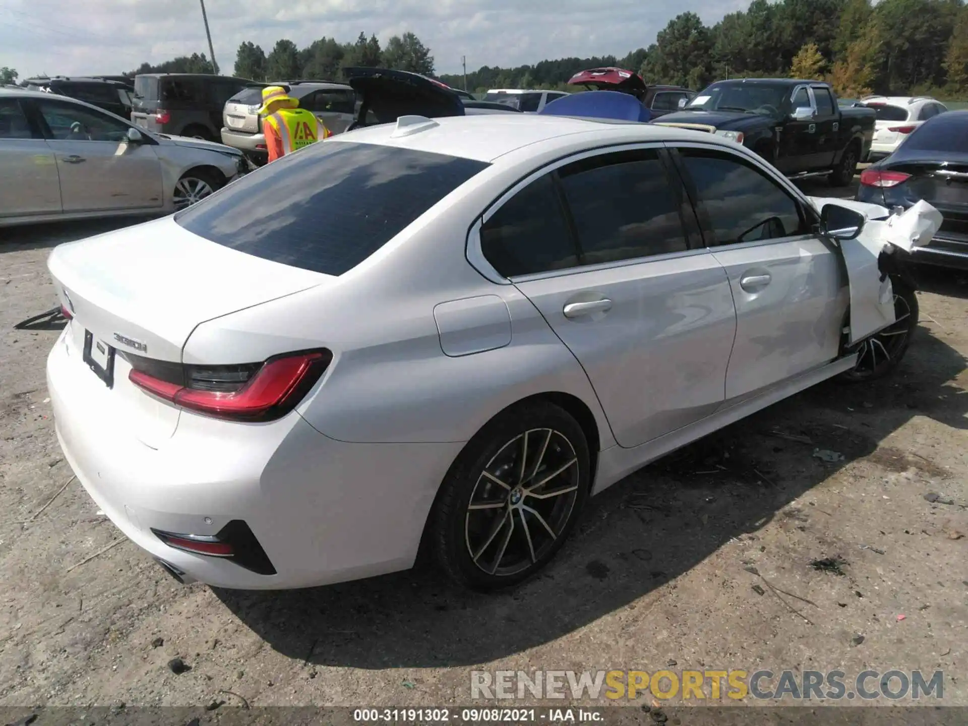 4 Photograph of a damaged car WBA5R1C56KAK07091 BMW 3 SERIES 2019