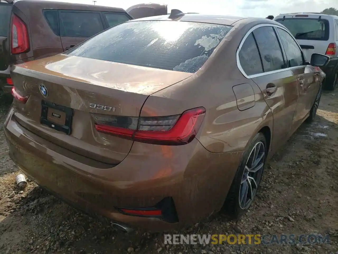 4 Photograph of a damaged car WBA5R1C56KAK10220 BMW 3 SERIES 2019