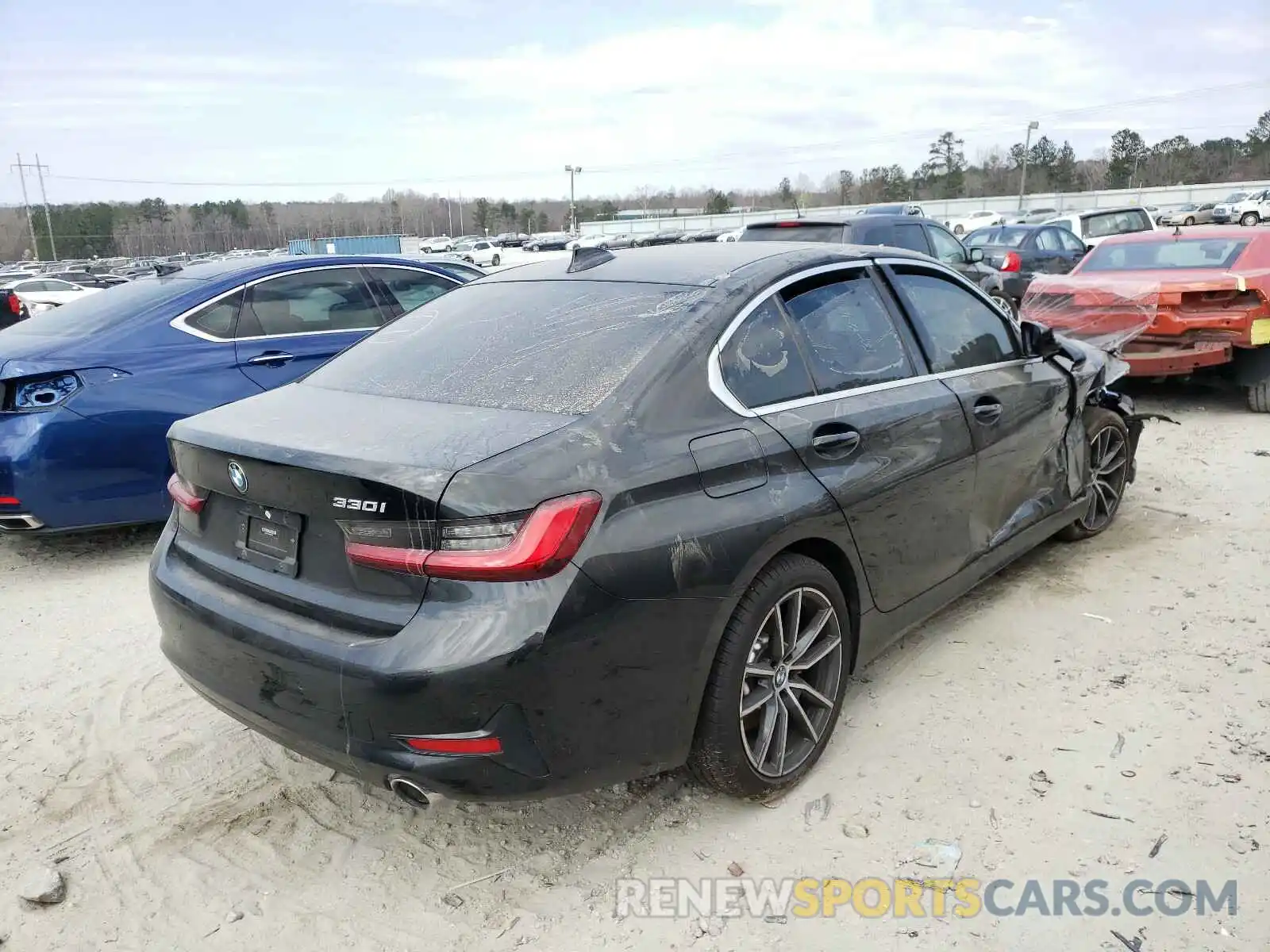 4 Photograph of a damaged car WBA5R1C57KFH00235 BMW 3 SERIES 2019