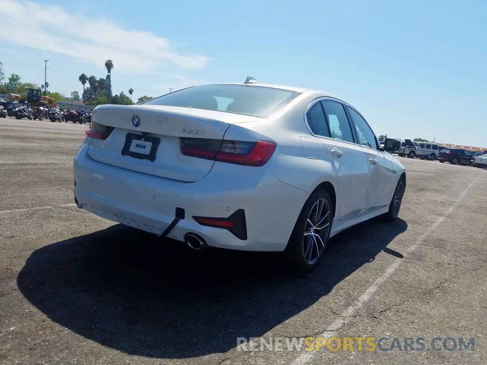 4 Photograph of a damaged car WBA5R1C57KFH09114 BMW 3 SERIES 2019