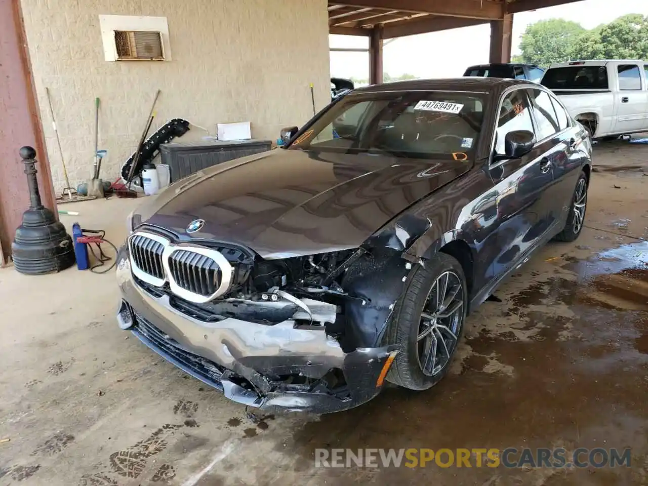 2 Photograph of a damaged car WBA5R1C57KFH19075 BMW 3 SERIES 2019