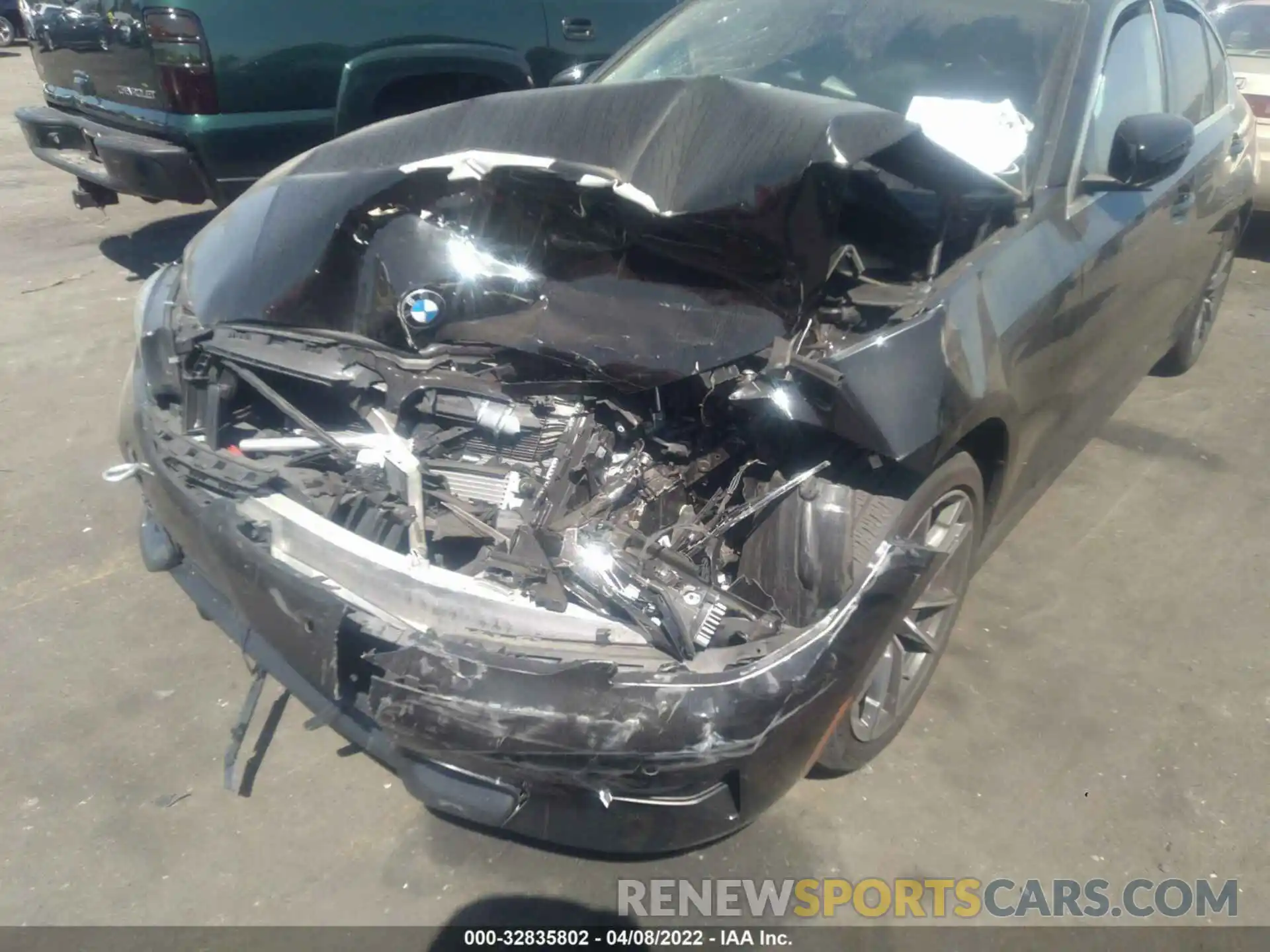 6 Photograph of a damaged car WBA5R1C57KFH28990 BMW 3 SERIES 2019