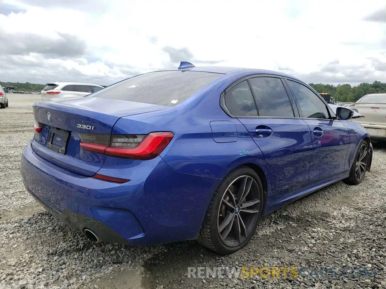 4 Photograph of a damaged car WBA5R1C58KAE81900 BMW 3 SERIES 2019