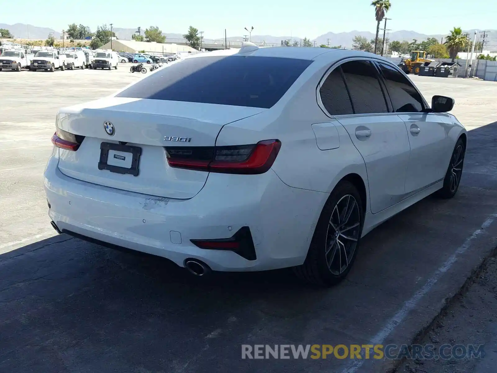 4 Photograph of a damaged car WBA5R1C58KAJ99026 BMW 3 SERIES 2019