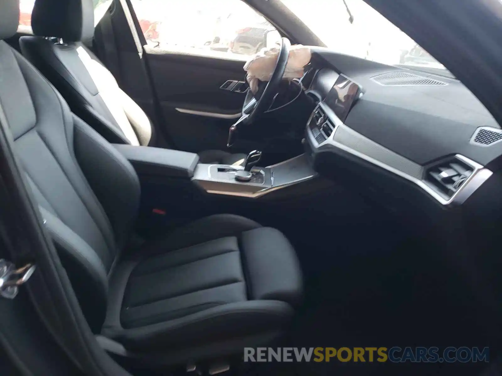 5 Photograph of a damaged car WBA5R1C58KAK08209 BMW 3 SERIES 2019