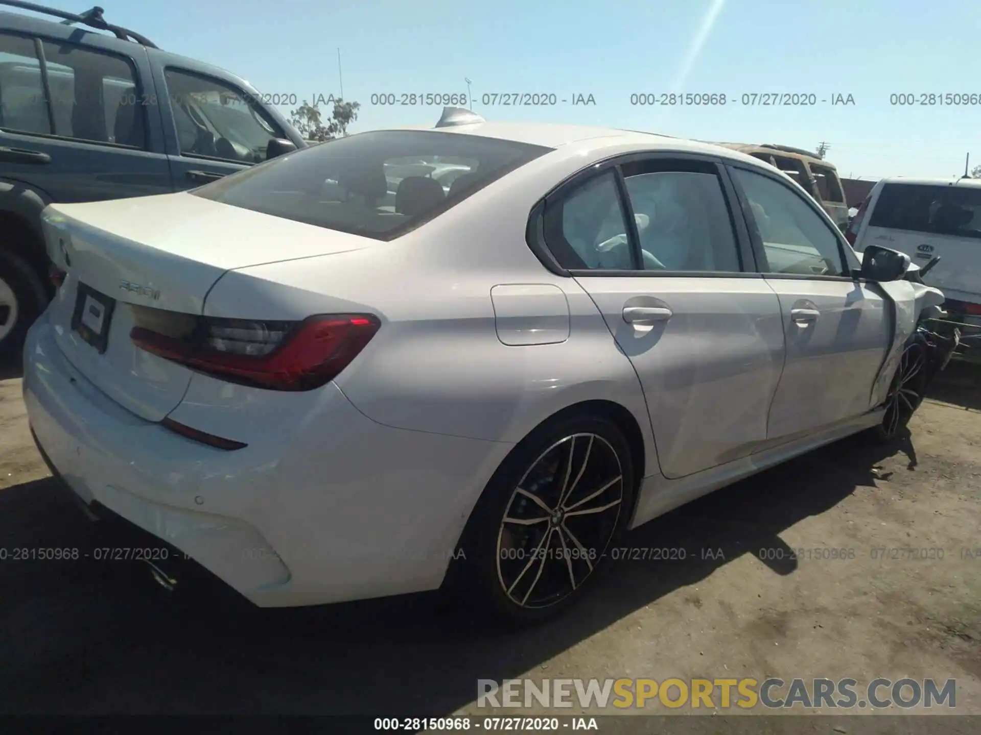 4 Photograph of a damaged car WBA5R1C58KFH11065 BMW 3 SERIES 2019