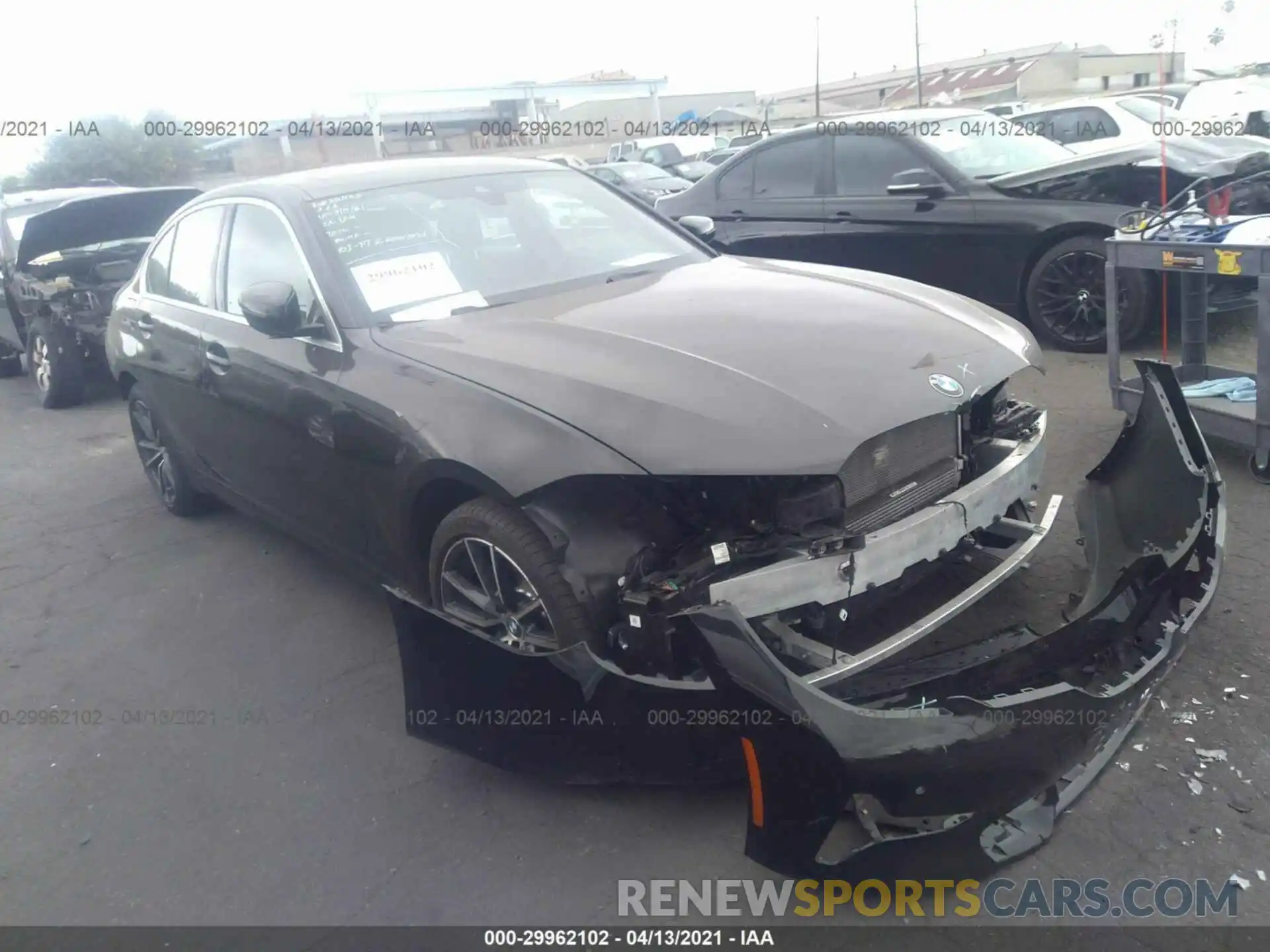 1 Фотография поврежденного автомобиля WBA5R1C59KAK10048 BMW 3 SERIES 2019