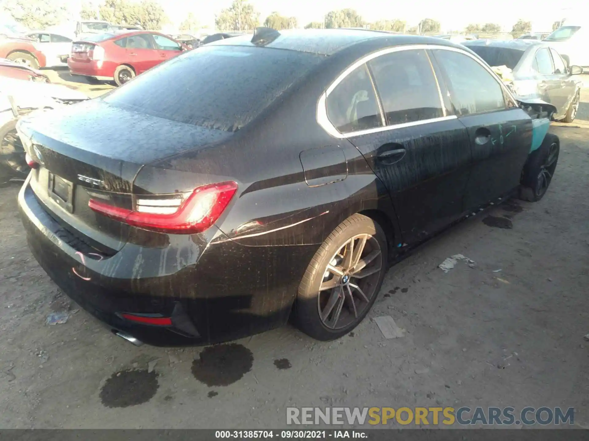 4 Photograph of a damaged car WBA5R1C5XKAJ98413 BMW 3 SERIES 2019