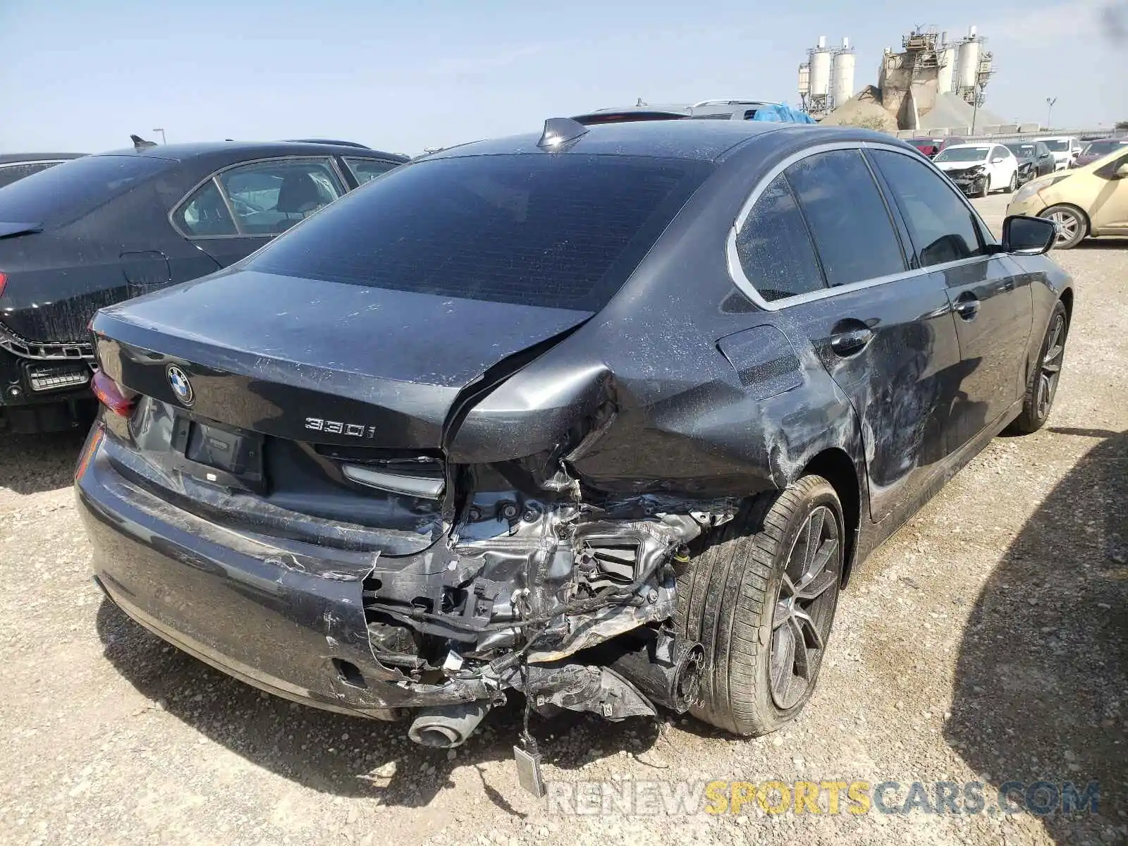 4 Photograph of a damaged car WBA5R1C5XKAK06459 BMW 3 SERIES 2019