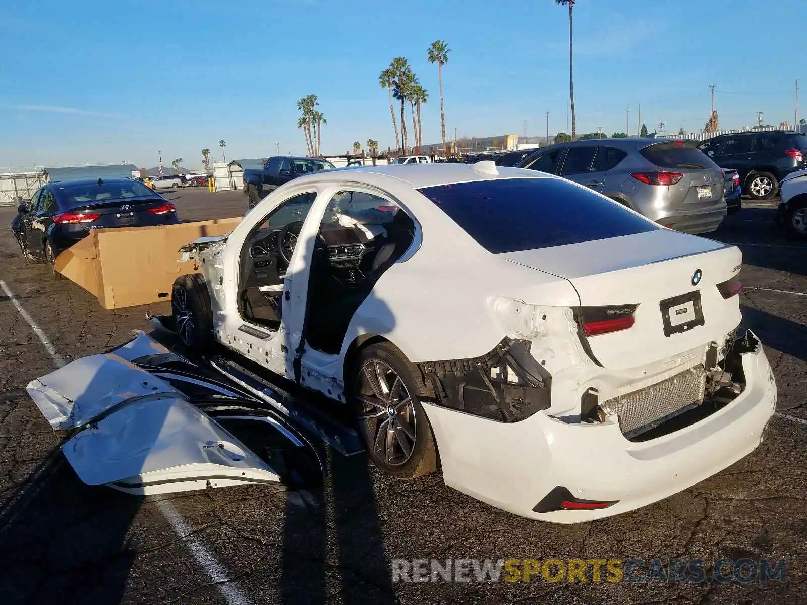 3 Фотография поврежденного автомобиля WBA5R1C5XKAK08132 BMW 3 SERIES 2019