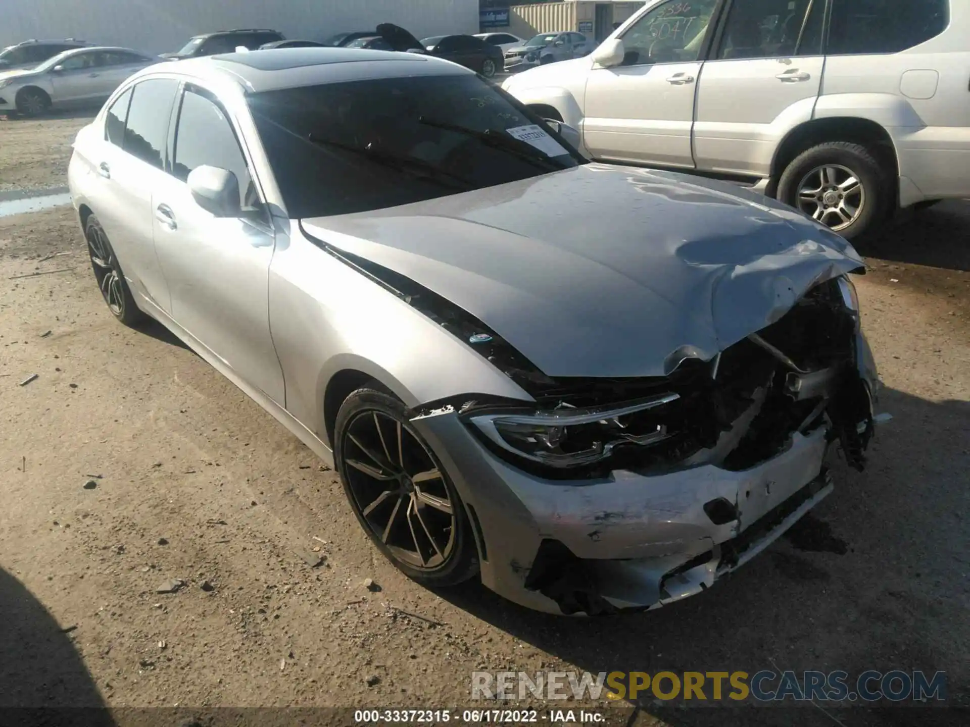 1 Photograph of a damaged car WBA5R1C5XKAK10348 BMW 3 SERIES 2019