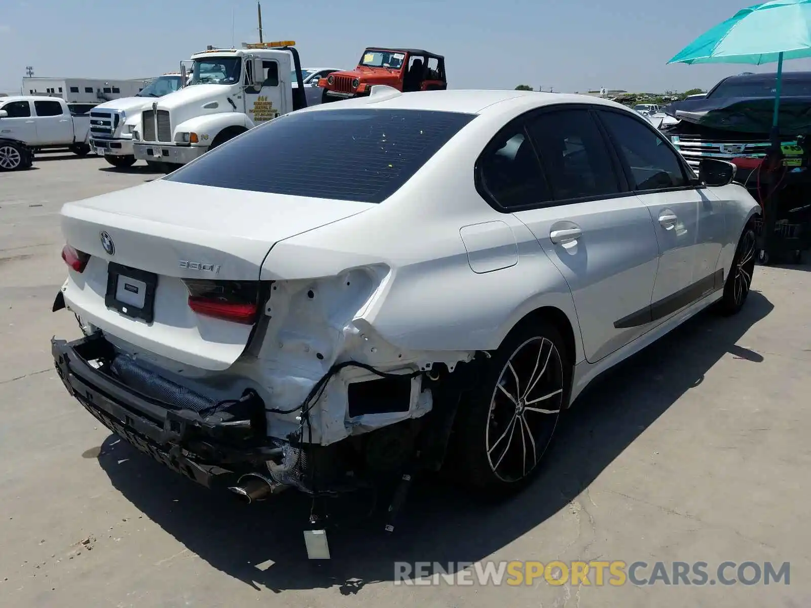 4 Photograph of a damaged car WBA5R1C5XKFH15277 BMW 3 SERIES 2019