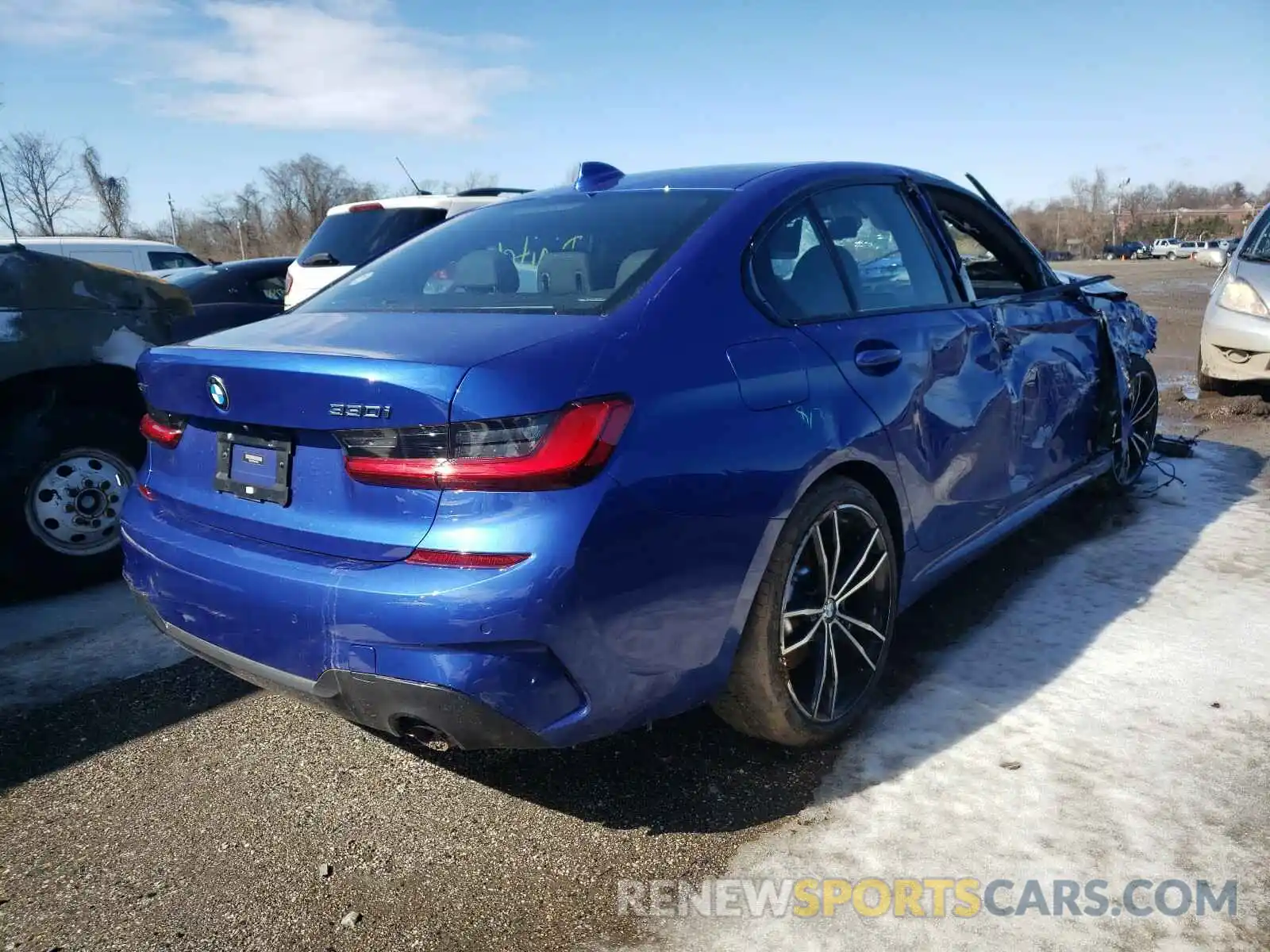 4 Photograph of a damaged car WBA5R7C50KAJ87326 BMW 3 SERIES 2019