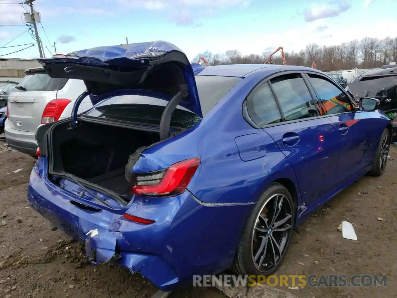 4 Photograph of a damaged car WBA5R7C51KAE82759 BMW 3 SERIES 2019