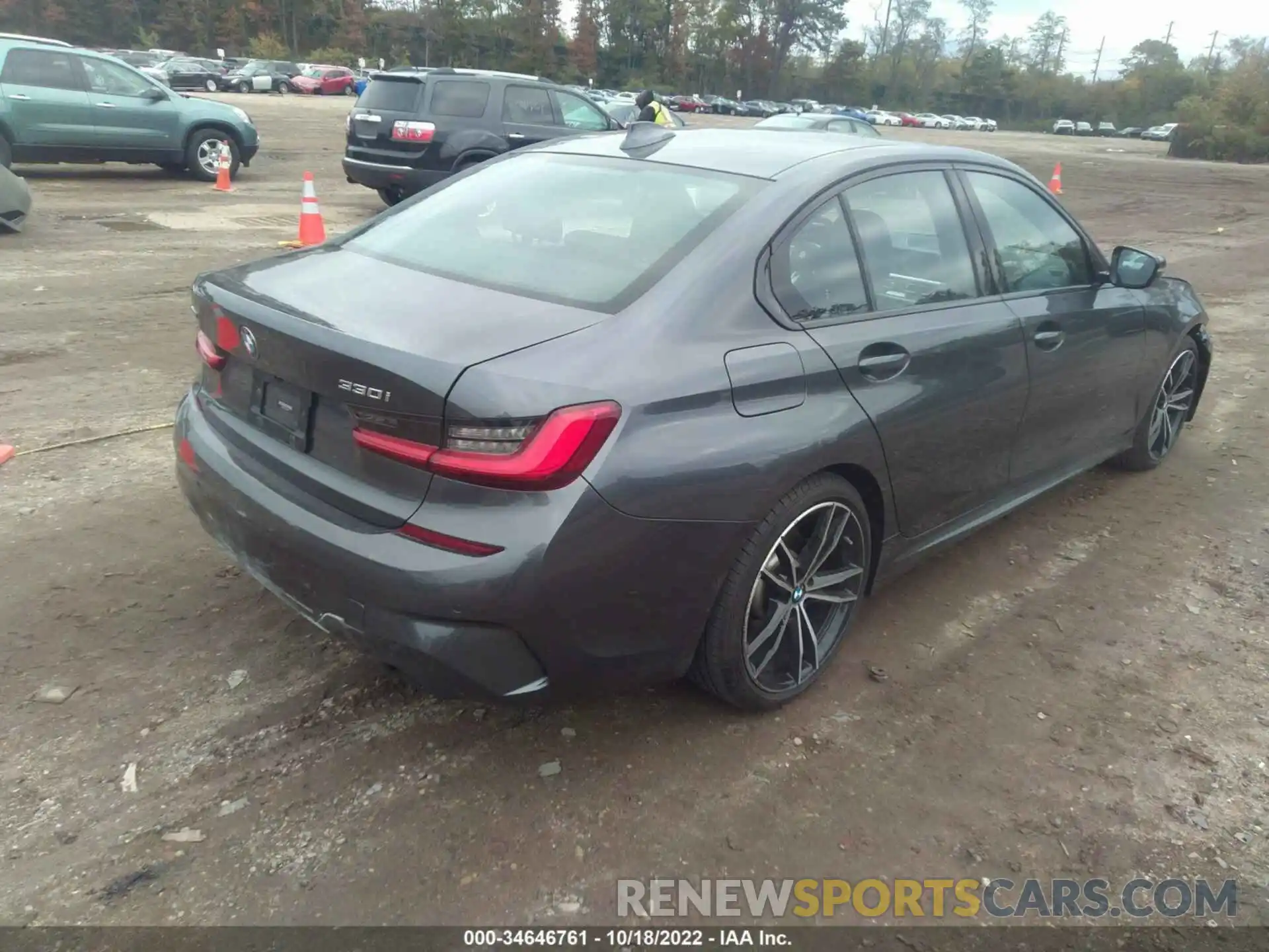 4 Photograph of a damaged car WBA5R7C51KAJ82085 BMW 3 SERIES 2019