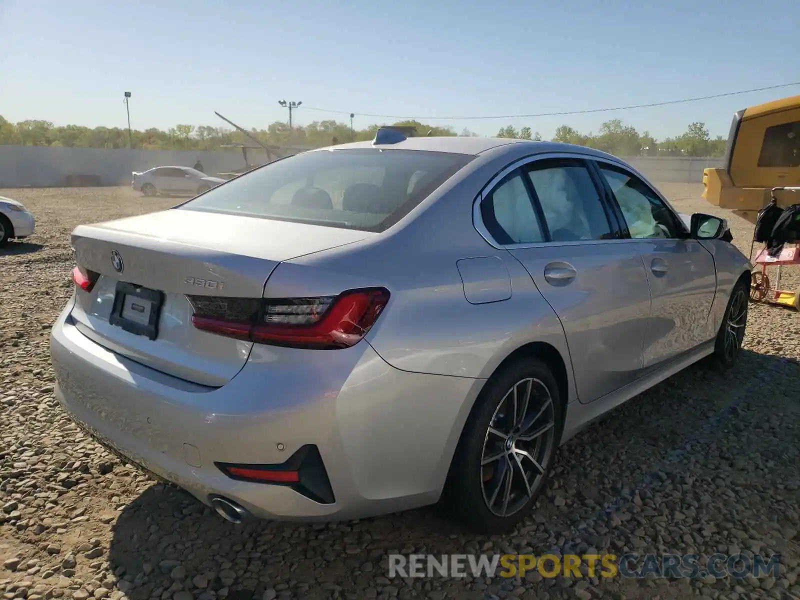 4 Photograph of a damaged car WBA5R7C51KAJ83897 BMW 3 SERIES 2019