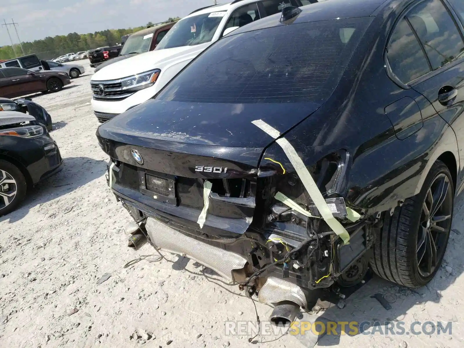 9 Photograph of a damaged car WBA5R7C51KAJ86542 BMW 3 SERIES 2019