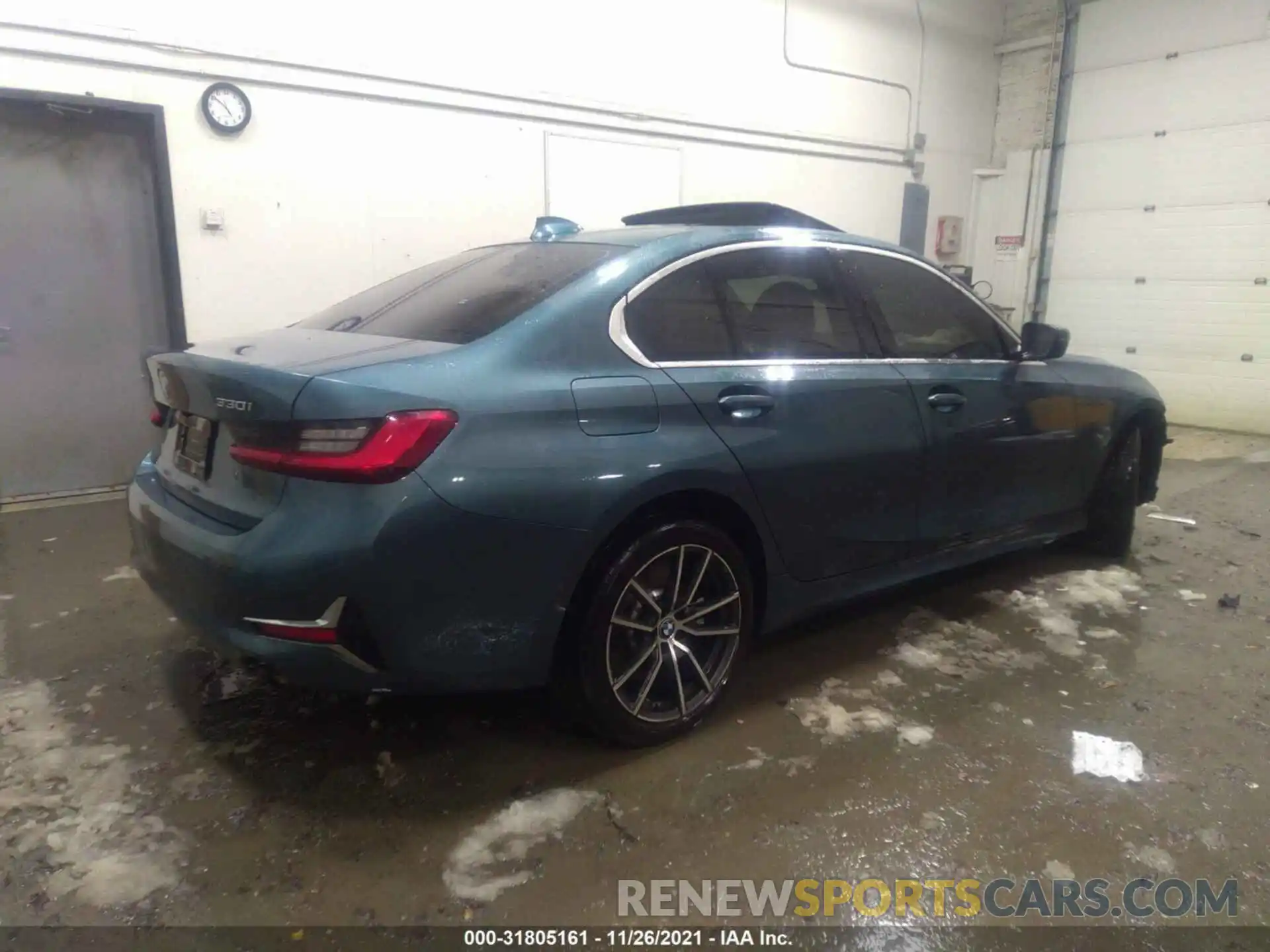 4 Photograph of a damaged car WBA5R7C51KAJ86833 BMW 3 SERIES 2019