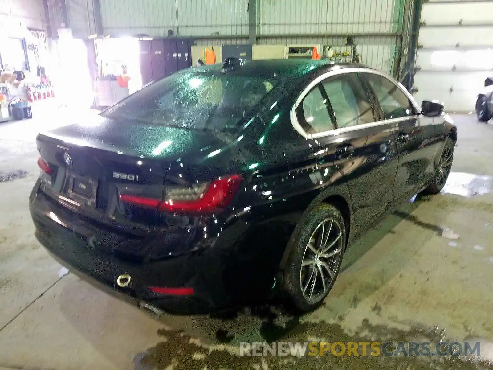 4 Photograph of a damaged car WBA5R7C52KAJ79230 BMW 3 SERIES 2019