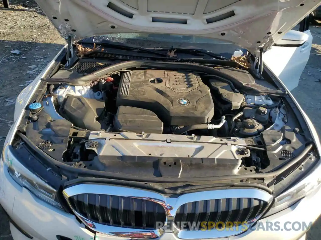 11 Photograph of a damaged car WBA5R7C52KAJ81060 BMW 3 SERIES 2019