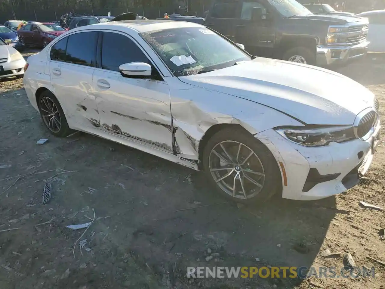 4 Photograph of a damaged car WBA5R7C52KAJ81060 BMW 3 SERIES 2019