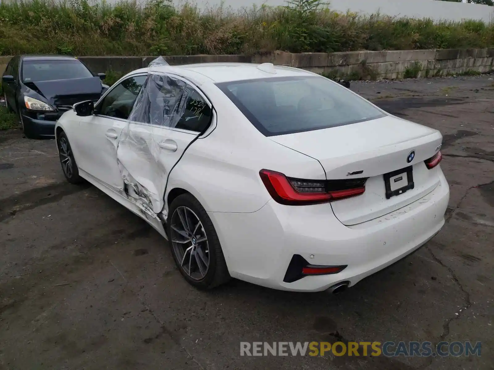 3 Photograph of a damaged car WBA5R7C52KAJ83584 BMW 3 SERIES 2019