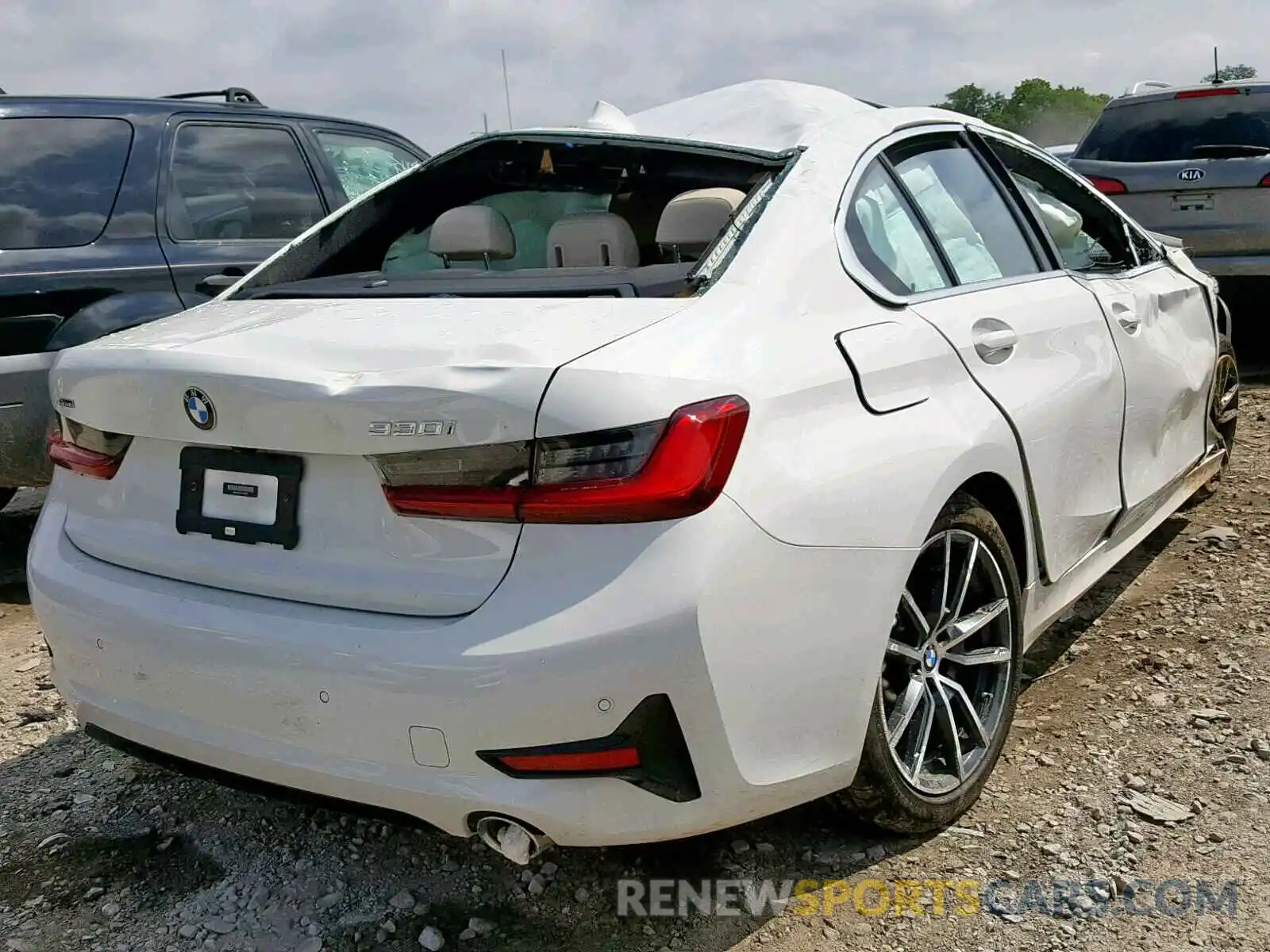 4 Photograph of a damaged car WBA5R7C52KAJ84850 BMW 3 SERIES 2019