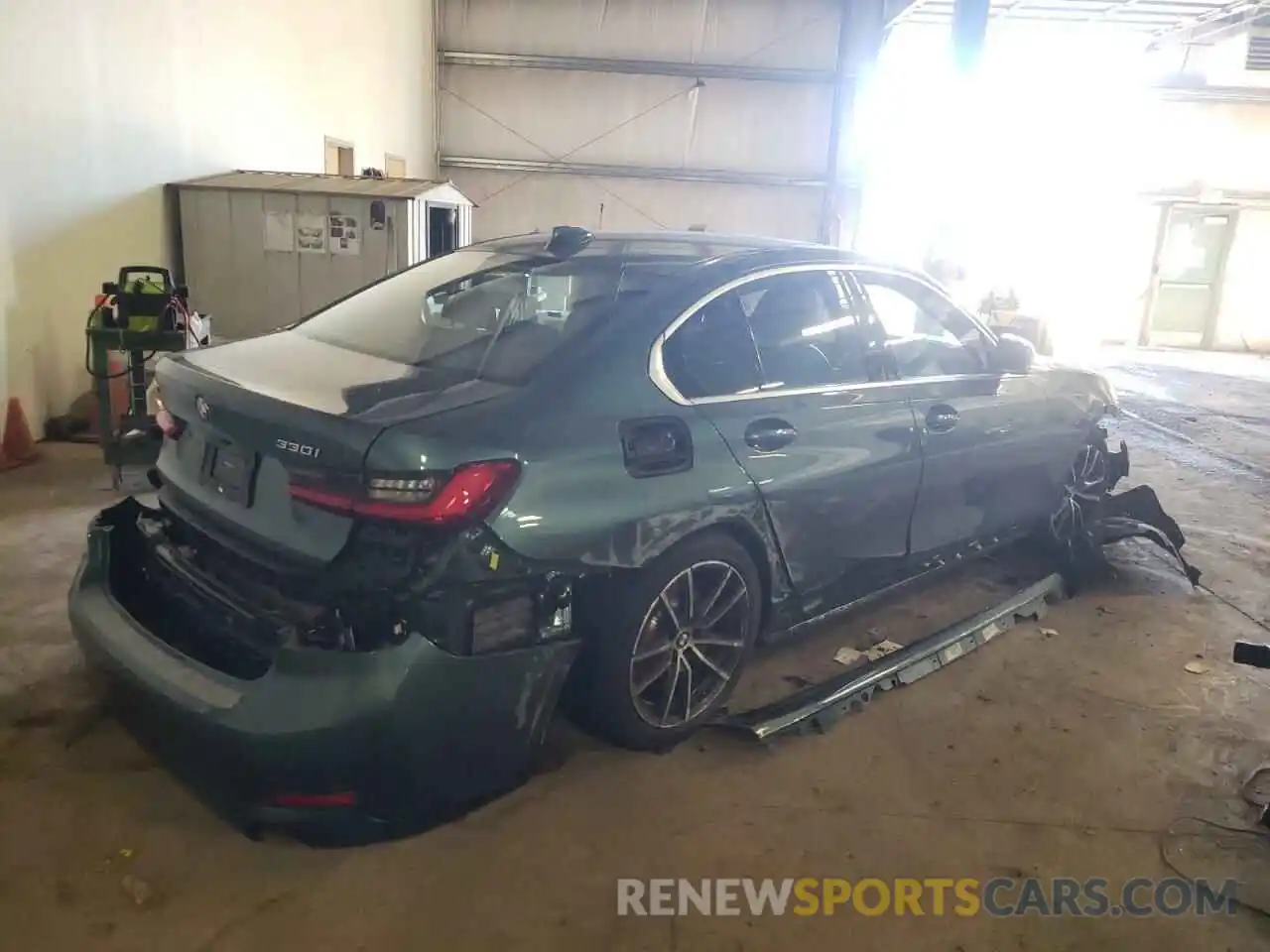 4 Photograph of a damaged car WBA5R7C52KAJ85299 BMW 3 SERIES 2019