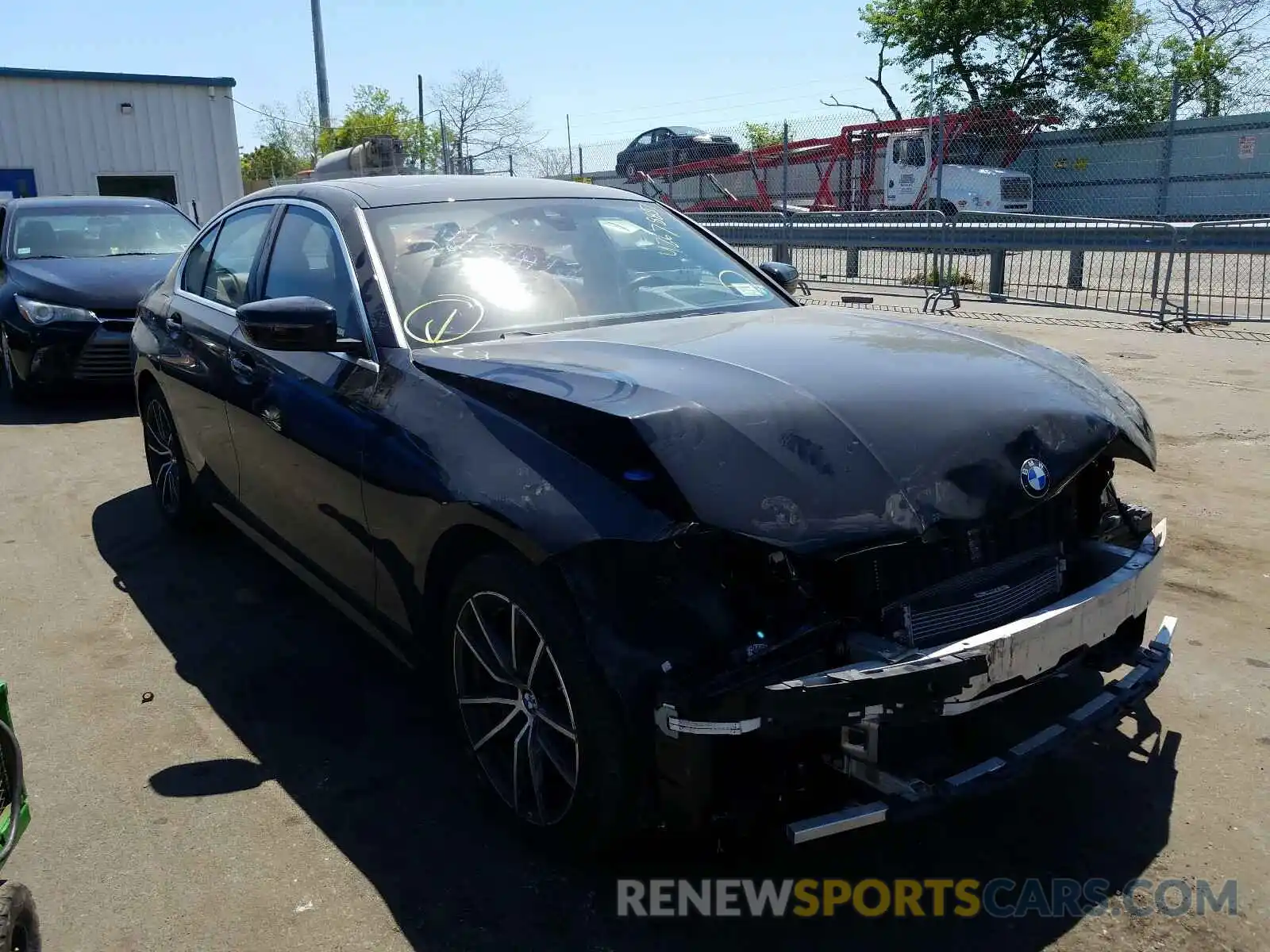 1 Фотография поврежденного автомобиля WBA5R7C52KFH27264 BMW 3 SERIES 2019