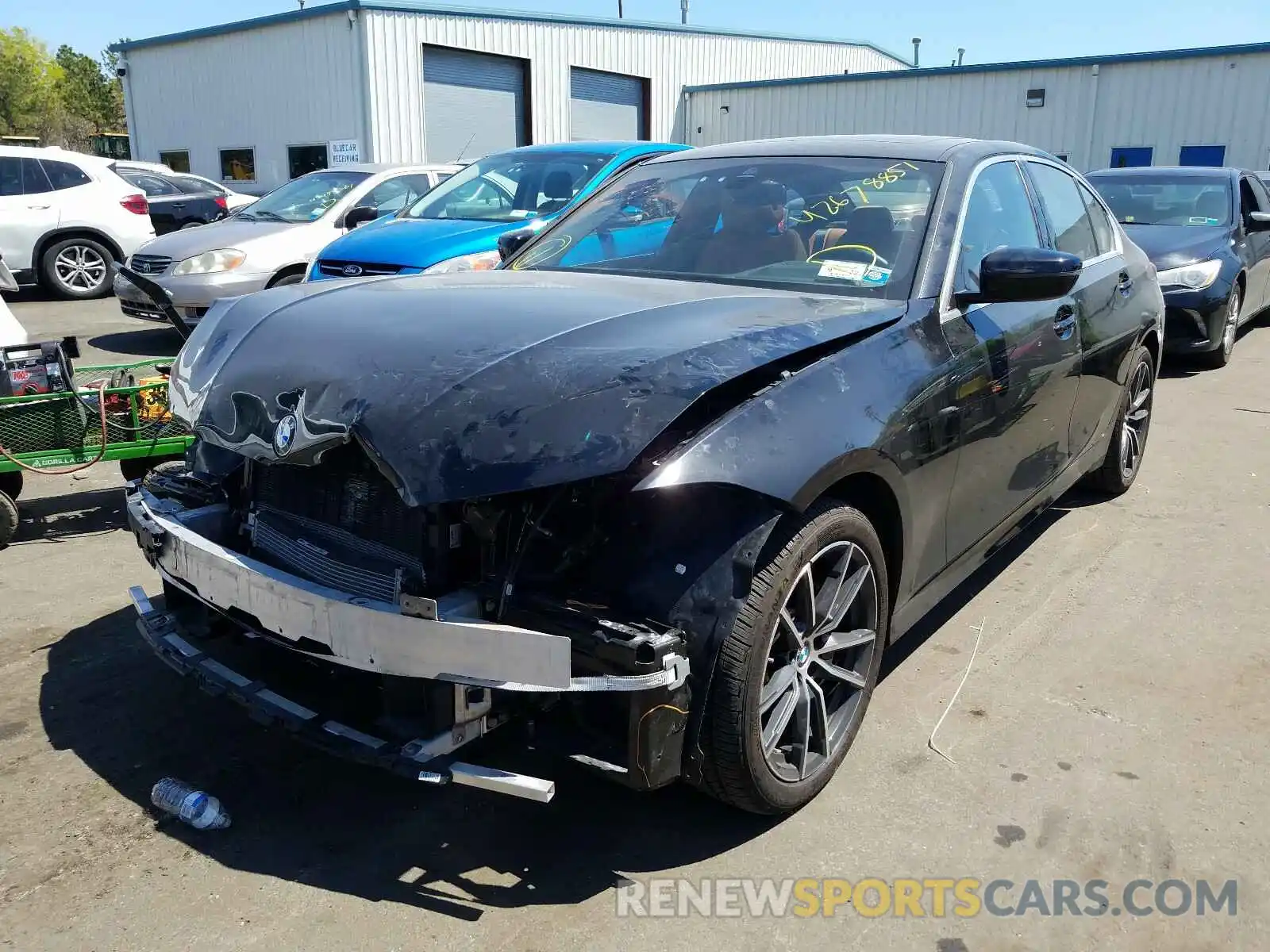 2 Фотография поврежденного автомобиля WBA5R7C52KFH27264 BMW 3 SERIES 2019
