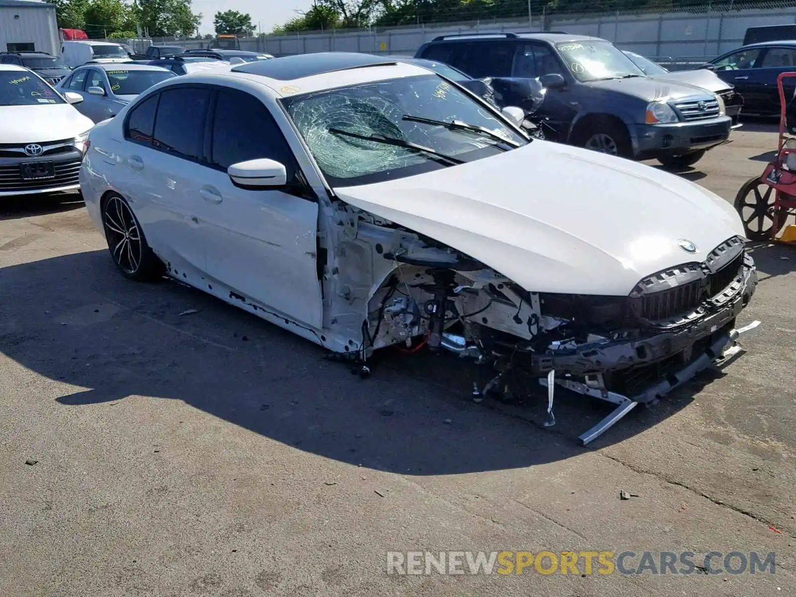 1 Фотография поврежденного автомобиля WBA5R7C53KAJ80807 BMW 3 SERIES 2019